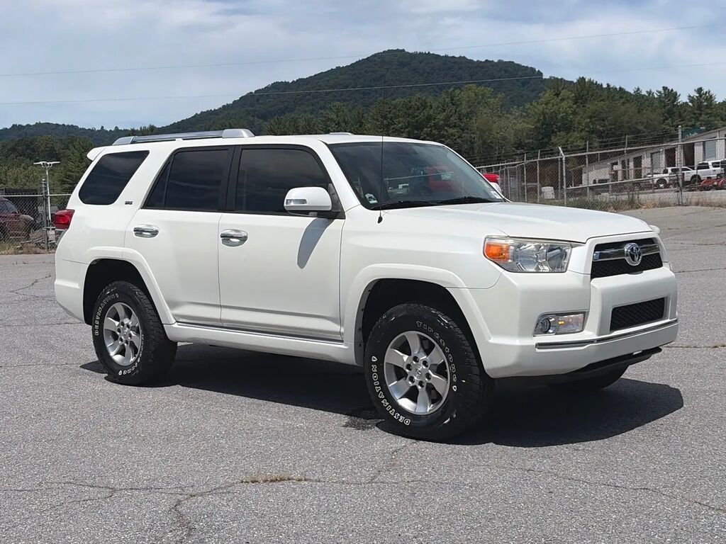 2012 Toyota 4Runner SR5 — photo 1 of 13