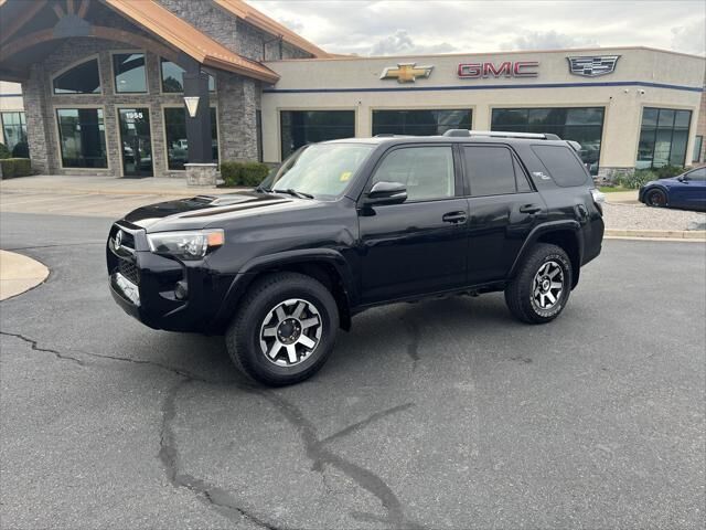 2019 Toyota 4Runner SR5