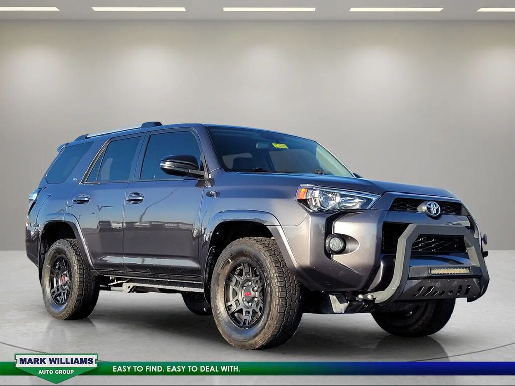 2019 Toyota 4Runner SR5 Premium — photo 1 of 13