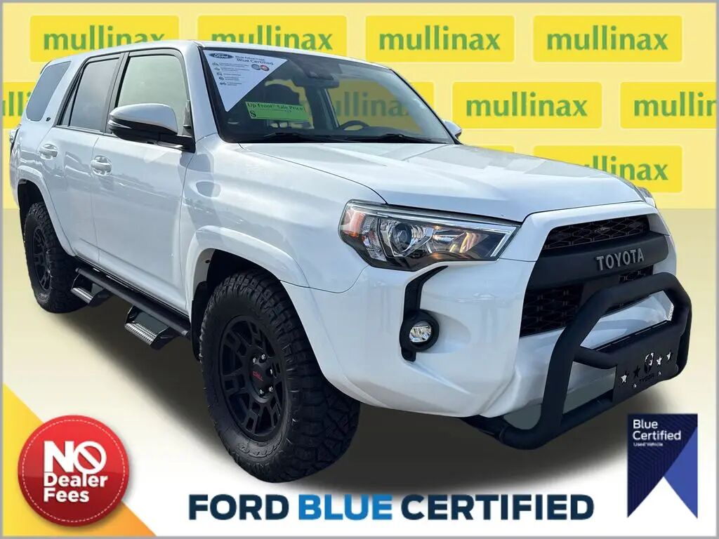 2022 Toyota 4Runner SR5 Premium — photo 1 of 12