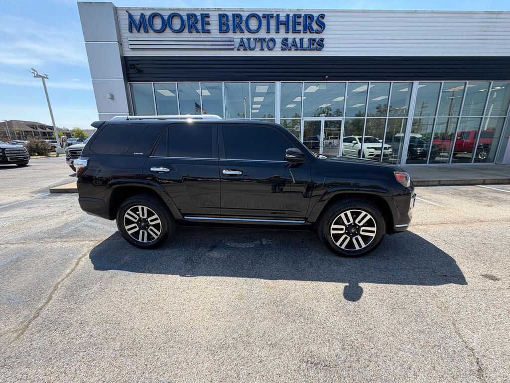 2021 Toyota 4Runner — photo 1 of 11