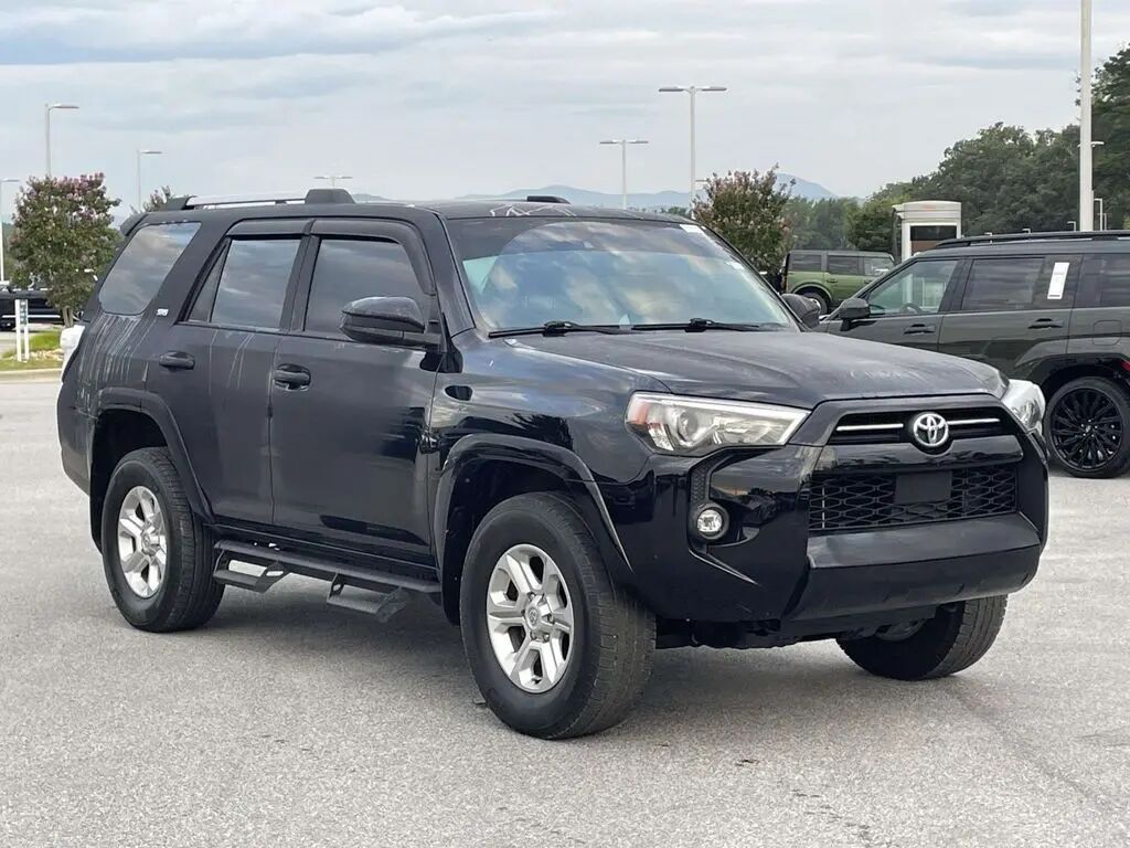 2023 Toyota 4Runner SR5 — photo 1 of 13
