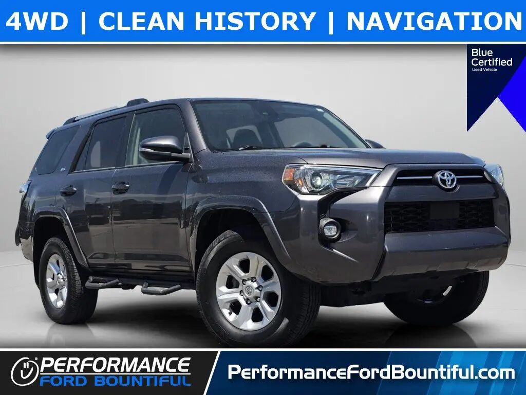 2022 Toyota 4Runner SR5 Premium — photo 1 of 17