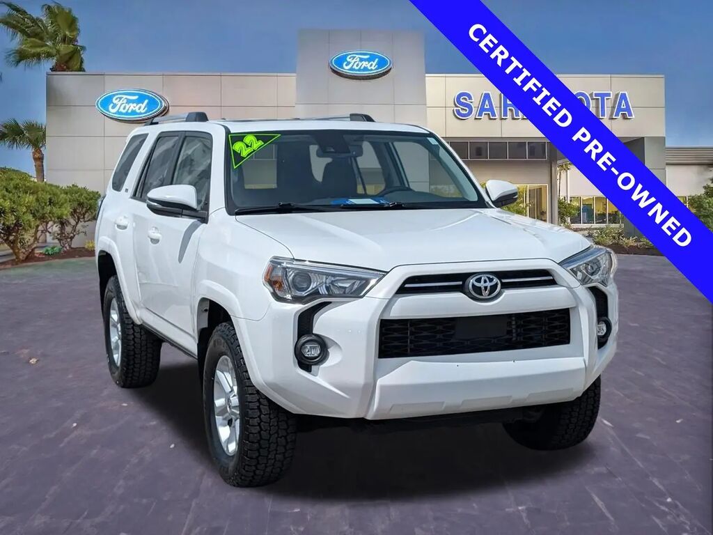 2022 Toyota 4Runner SR5 Premium — photo 1 of 16