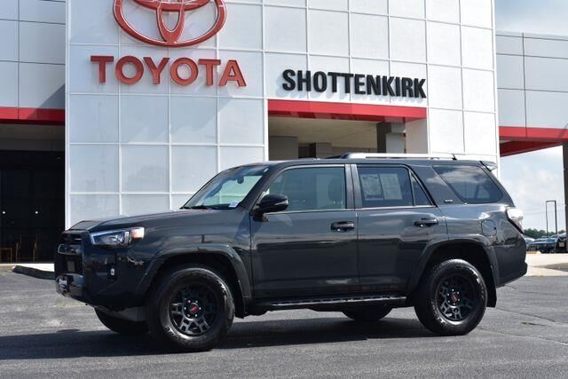 2024 Toyota 4Runner SR5 Premium — photo 1 of 13