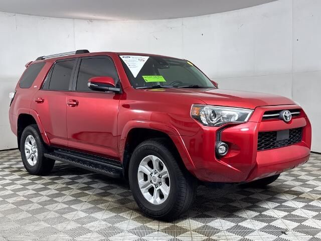 2022 Toyota 4Runner SR5 Premium — photo 1 of 13