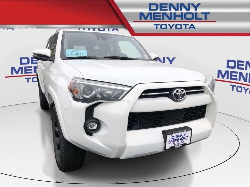 2024 Toyota 4Runner SR5 Premium — photo 1 of 13