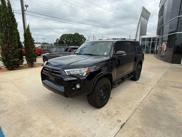 2021 Toyota 4Runner SR5 Premium — photo 1 of 13