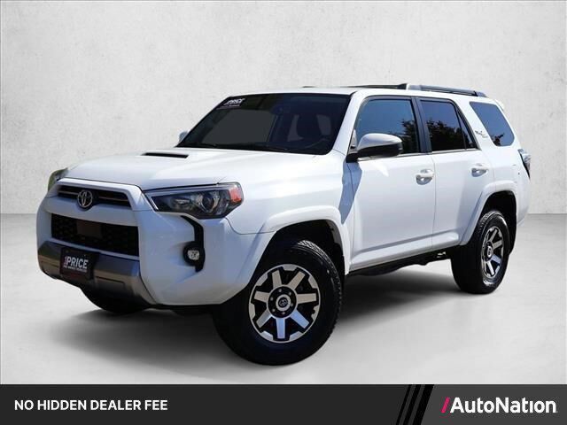 2024 Toyota 4Runner TRD Off-Road — photo 1 of 22