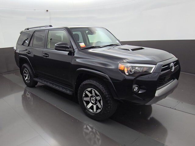 2022 Toyota 4Runner TRD Off Road