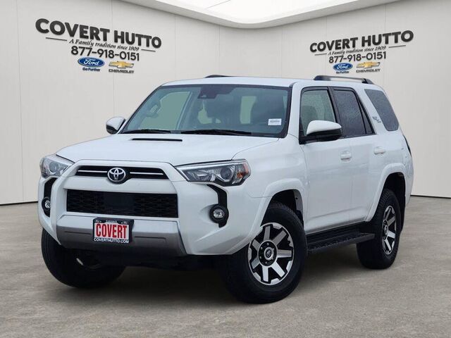 2022 Toyota 4Runner TRD Off-Road
