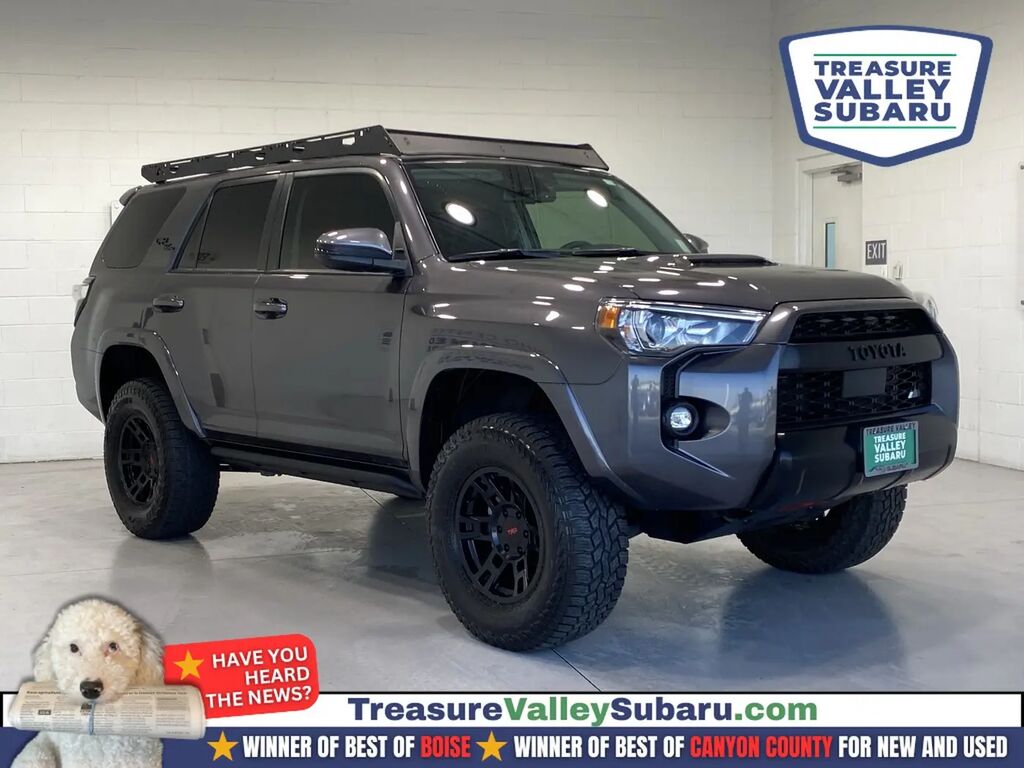 2022 Toyota 4Runner TRD Off-Road Premium — photo 1 of 13
