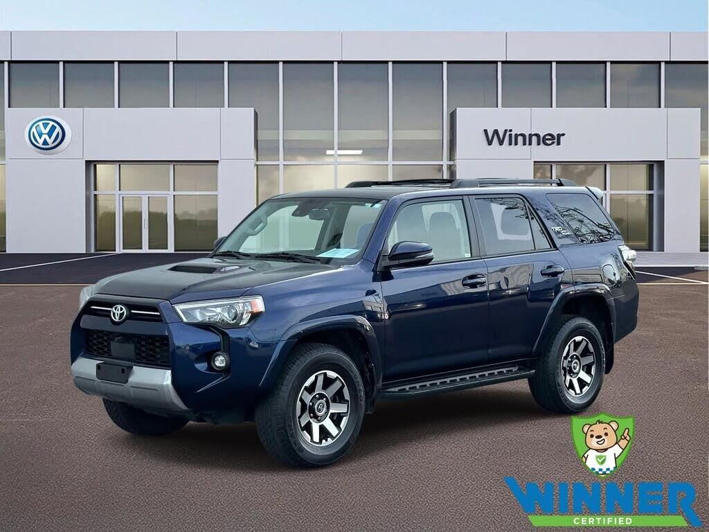 2023 Toyota 4Runner TRD Off-Road — photo 1 of 3