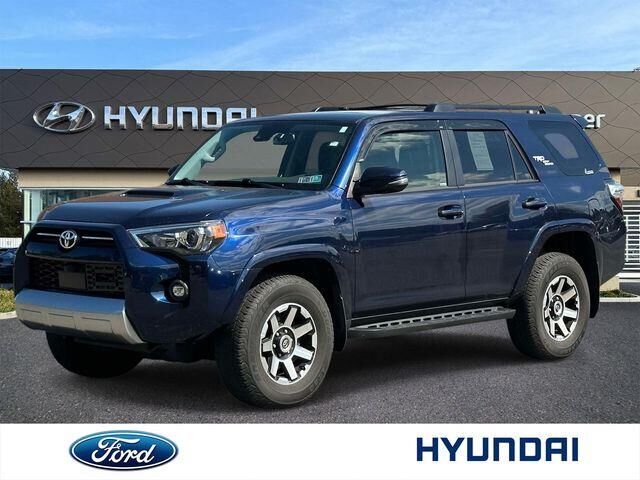 2024 Toyota 4Runner TRD Off-Road Premium — photo 1 of 13