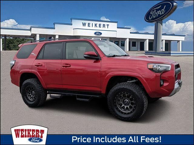 2021 Toyota 4Runner TRD Off-Road Premium — photo 1 of 13