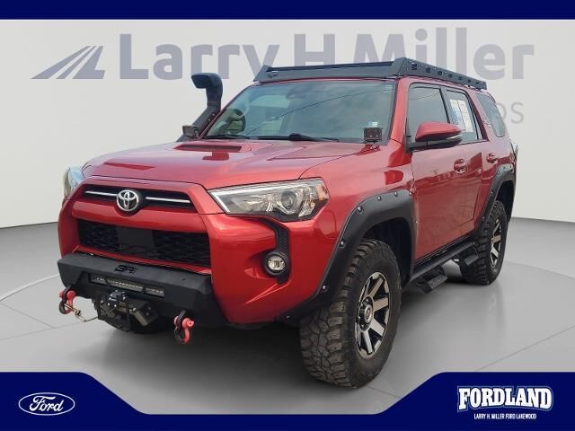 2021 Toyota 4Runner TRD Off-Road Premium — photo 1 of 53