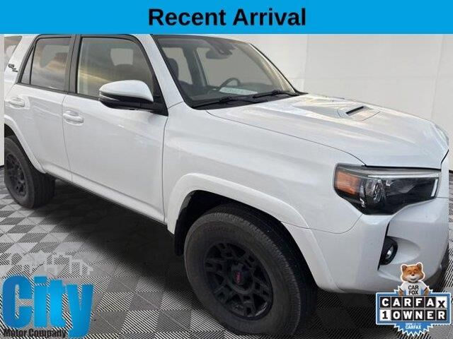 2021 Toyota 4Runner TRD Off-Road Premium — photo 1 of 6