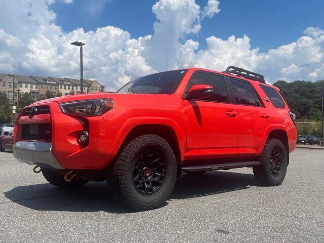 2024 Toyota 4Runner TRD Off-Road Premium — photo 1 of 39