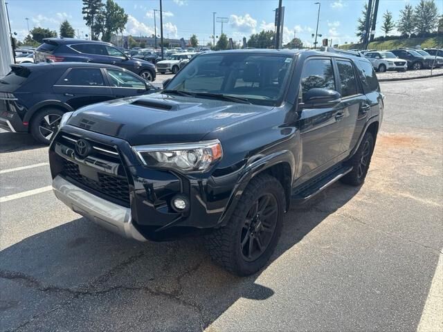 2024 Toyota 4Runner TRD Off-Road Premium — photo 1 of 9