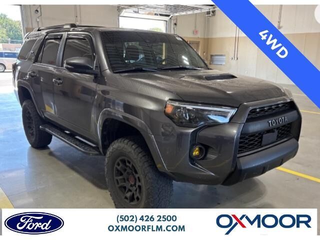 2022 Toyota 4Runner TRD Off-Road Premium — photo 1 of 4