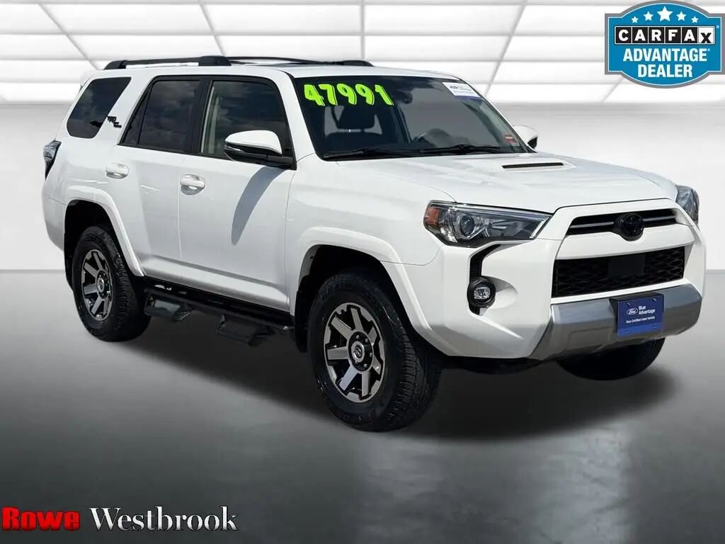 2024 Toyota 4Runner TRD Off-Road — photo 1 of 12