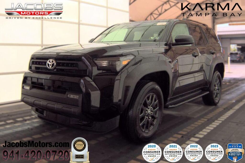 2025 Toyota 4Runner SR5 — photo 1 of 22
