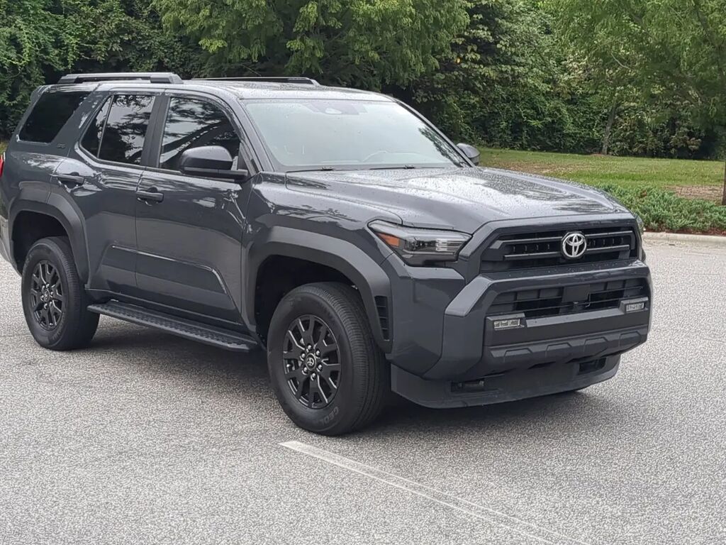 2025 Toyota 4Runner SR5 — photo 1 of 13