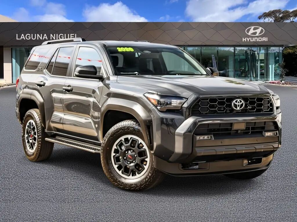 2026 Toyota 4Runner SR5 — photo 1 of 13