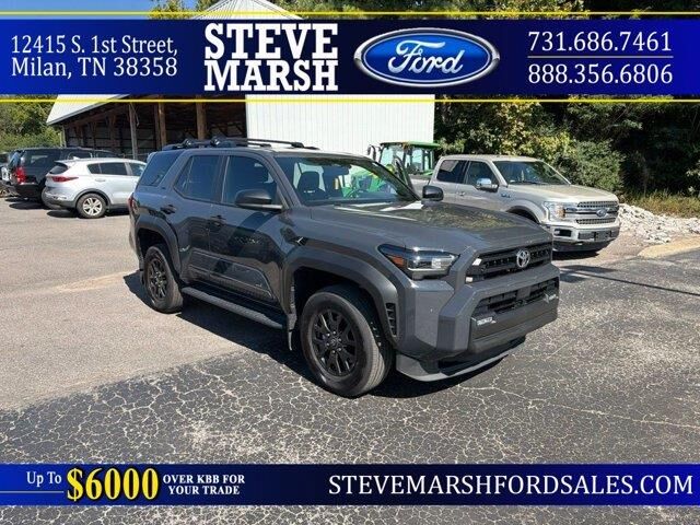 2025 Toyota 4Runner SR5 — photo 1 of 2