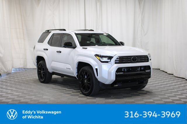 2025 Toyota 4Runner Hybrid Platinum — photo 1 of 39