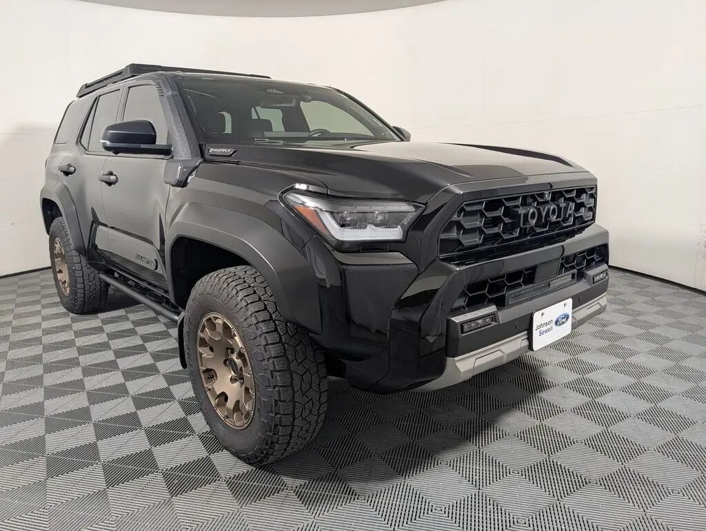 2025 Toyota 4Runner TRD Off-Road HV — photo 1 of 13