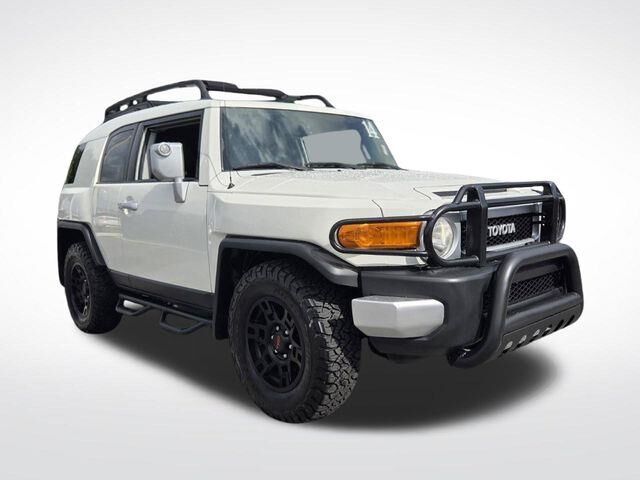 2014 Toyota FJ Cruiser Base