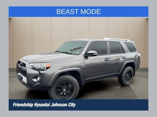 2017 Toyota 4Runner SR5 Premium — photo 1 of 25