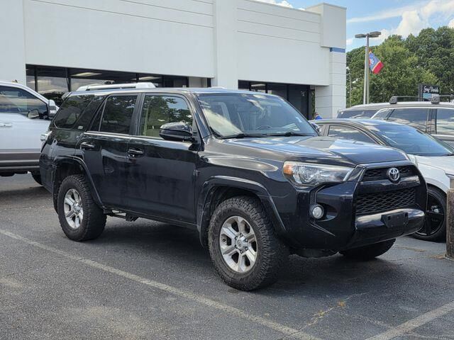 2016 Toyota 4Runner SR5 — photo 1 of 27