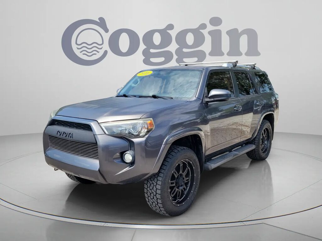 2016 Toyota 4Runner SR5 — photo 1 of 34