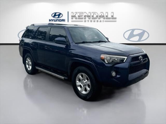 2019 Toyota 4Runner SR5 — photo 1 of 13
