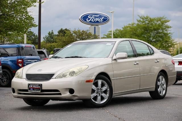 2005 Lexus ES 330 Base — photo 1 of 13