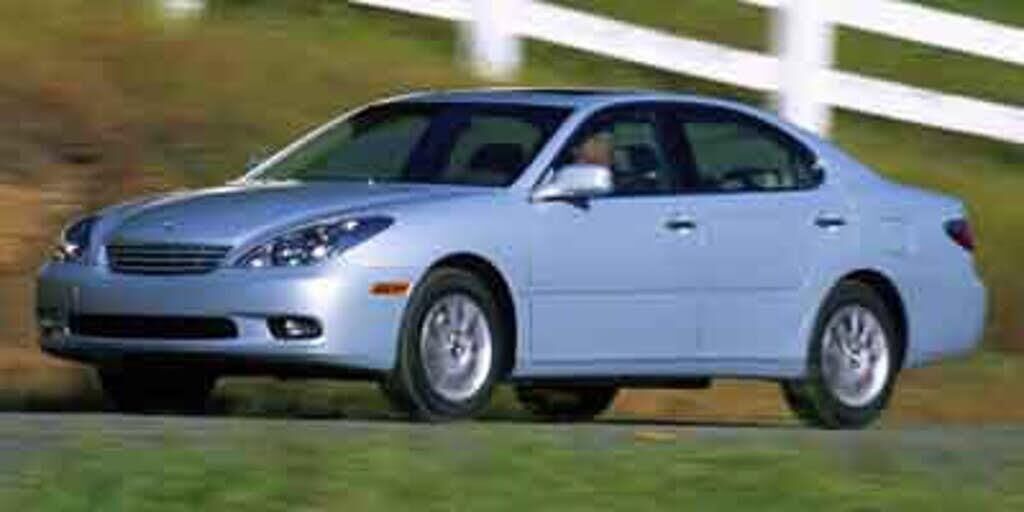 2004 Lexus ES 330 Base — photo 1 of 1