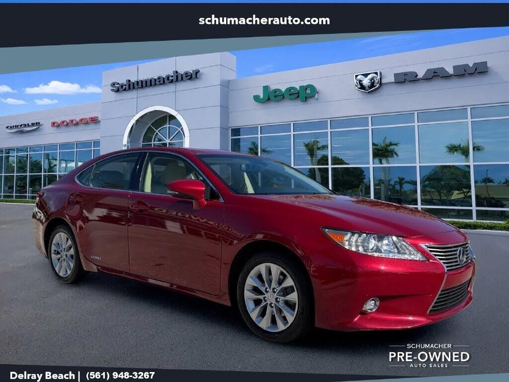 2014 Lexus ES 300h Base — photo 1 of 1