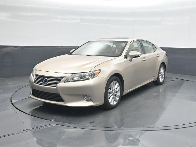 2014 Lexus ES 300h Base — photo 1 of 26