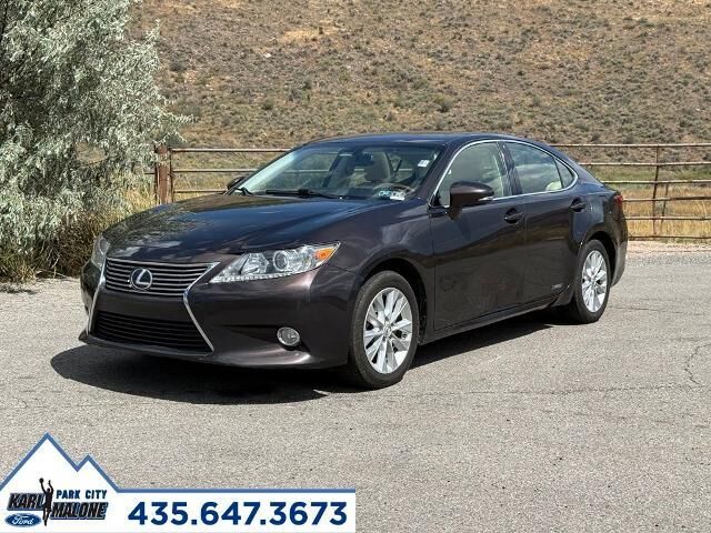2013 Lexus ES 300h Base