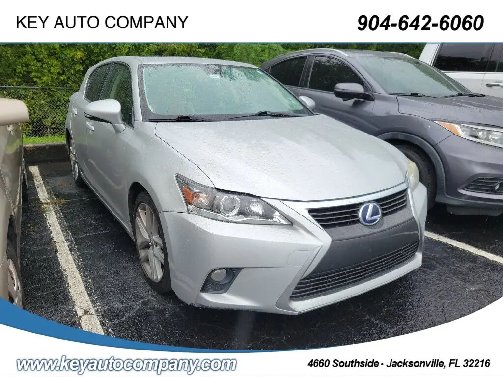 2015 Lexus CT 200h Base — photo 1 of 4