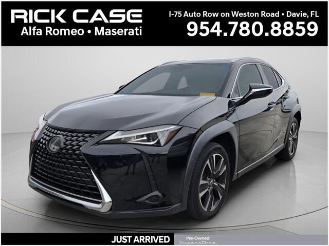 2019 Lexus UX 200 Base — photo 1 of 11