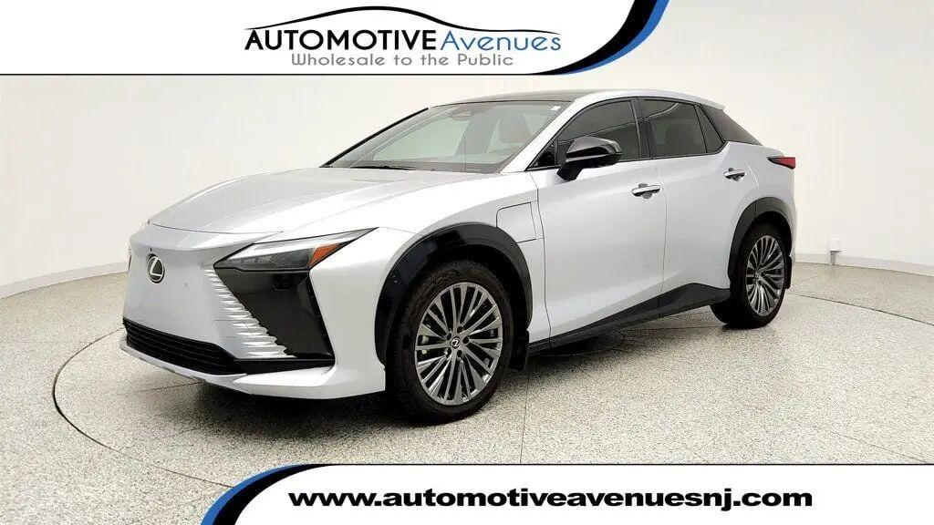 2023 Lexus RZ 450e Premium — photo 1 of 26