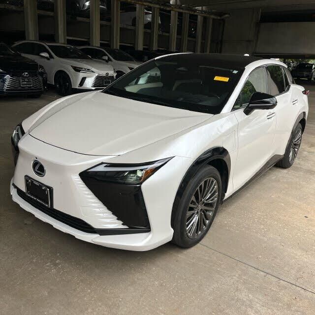 2023 Lexus RZ 450e Luxury