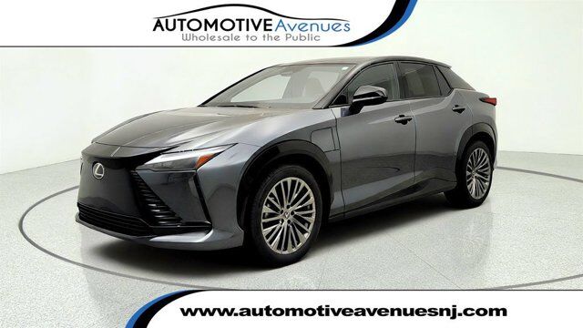 2023 Lexus RZ RZ 450e Luxury — photo 1 of 15