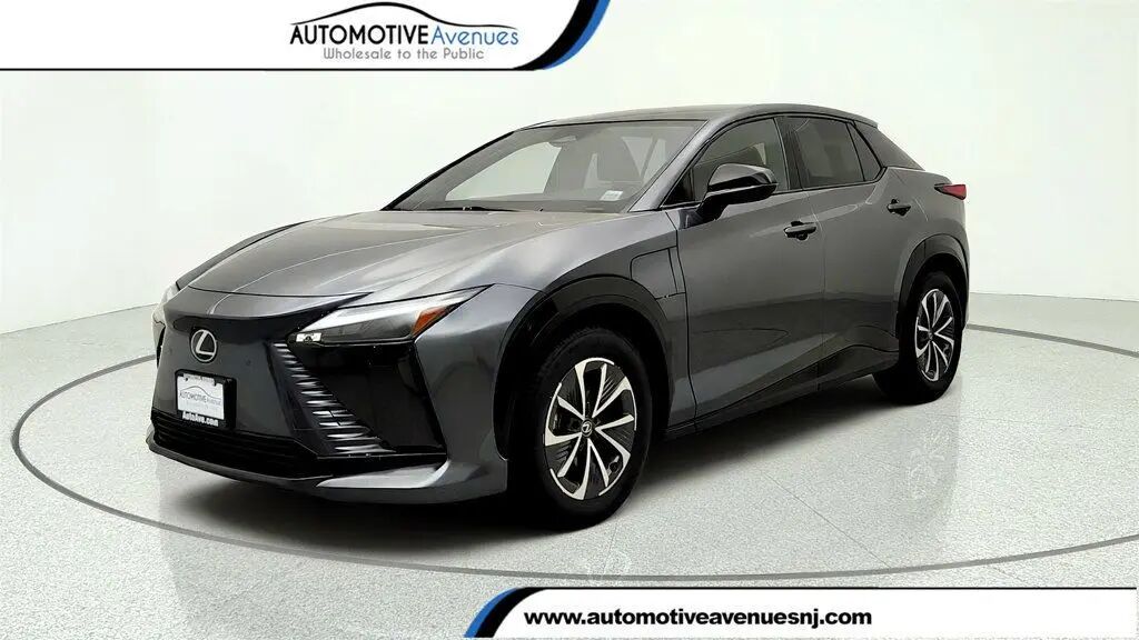 2023 Lexus RZ 450e Premium — photo 1 of 13