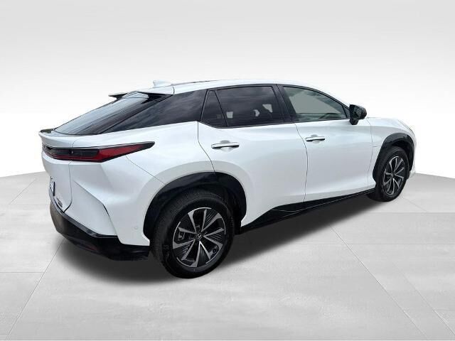 2024 Lexus RZ 450e Luxury