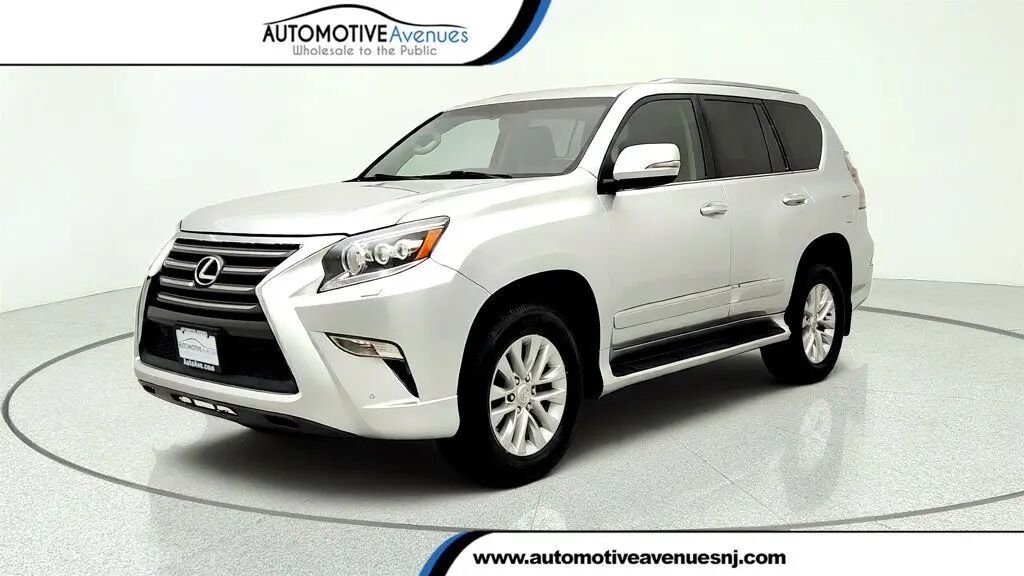 2016 Lexus GX 460 Base — photo 1 of 13