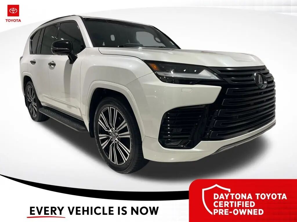 2024 Lexus LX 600 Luxury — photo 1 of 13
